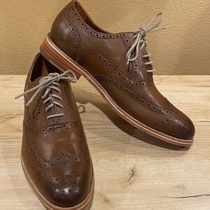 WARFIELD & GRAND Brown Leather Wingtip Shoes size 8 LIKE NEW , mens